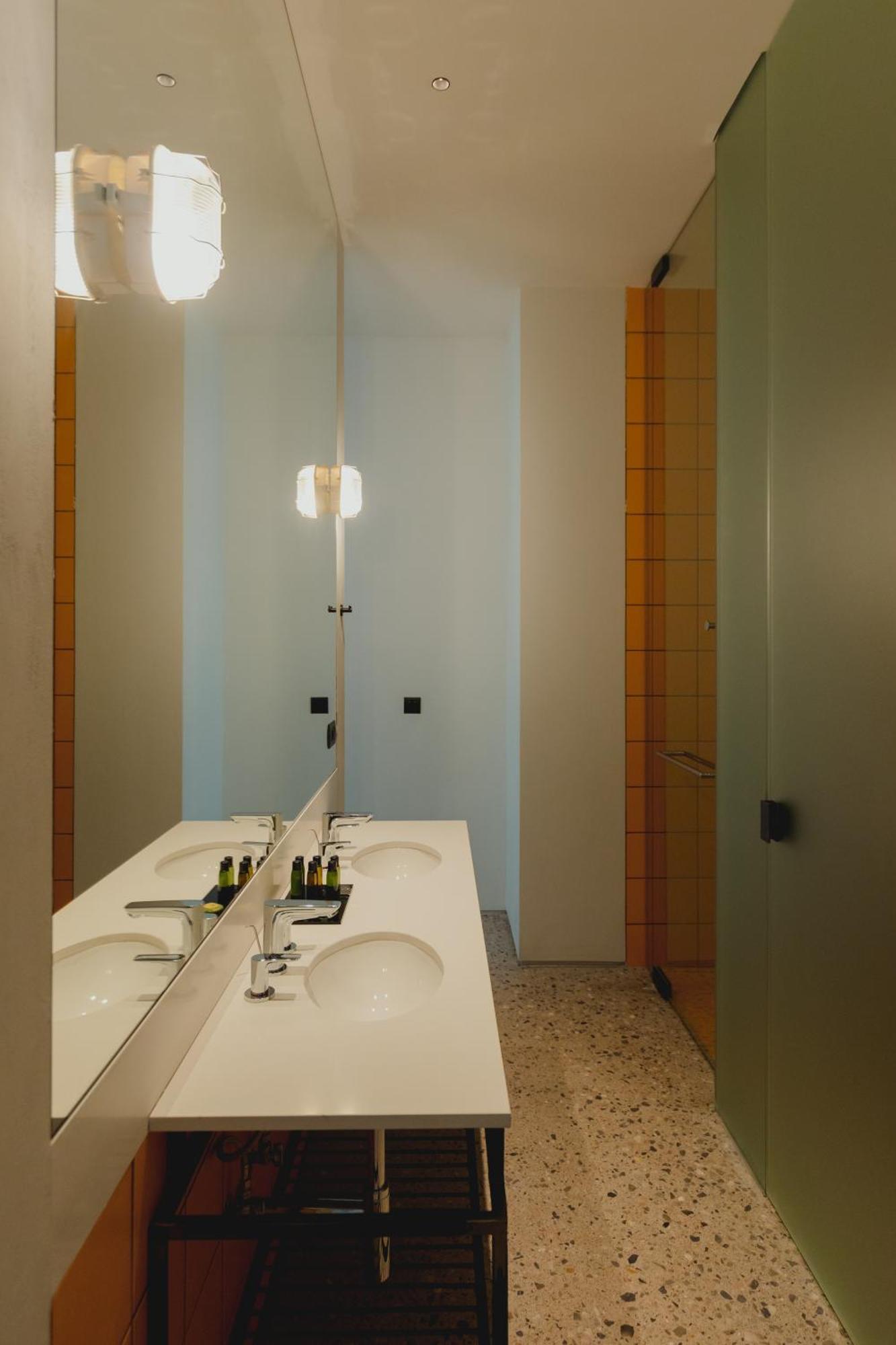 Plexi Space Atenas Exterior foto